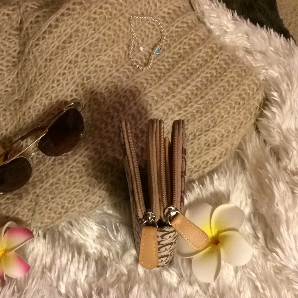 Multi Function Wallet Double Zips All D Way Around - image 7